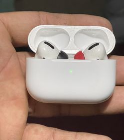 AirPods