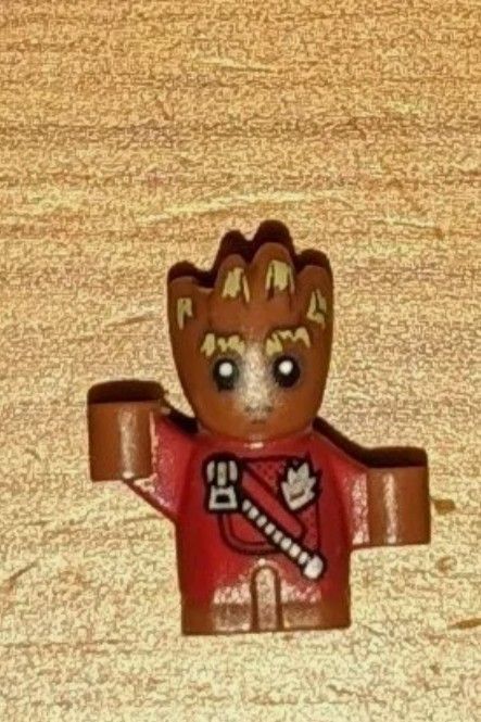 Lego "Mini Groot" Minifigure