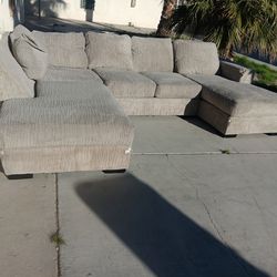Three Piece Gray Sectional Sofa Couch-DELIVERY AVAILABLE !!