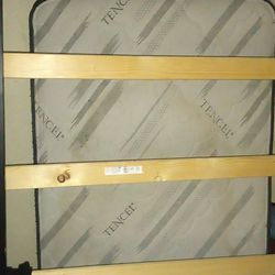 Brand New Bed Frame ,,,,Twin Mattress 