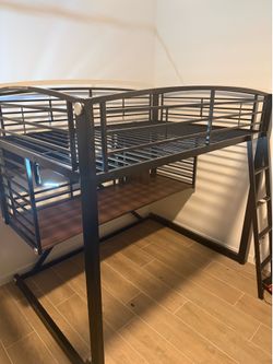 Loft bed for teen
