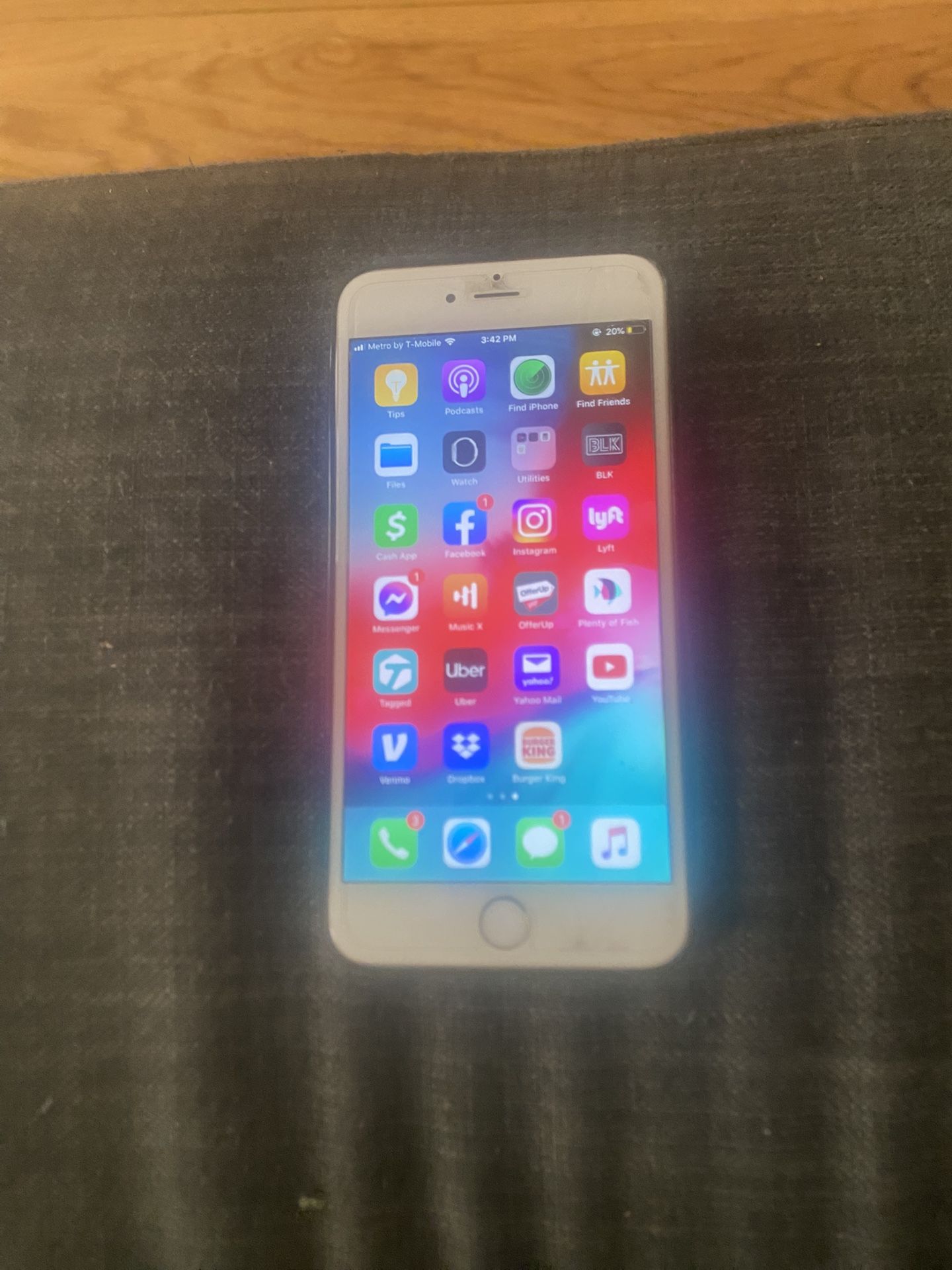 iPhone 6 Plus $140 No Sim Restrictions Unlocked Working With Case 16gb