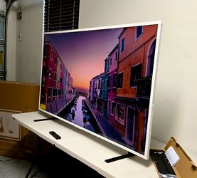 New 65 Inch  Frame LG TV with bezel. Qned Mini LED TV. Brand new factory sealed 2026 Model.