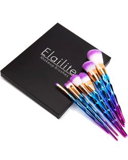 Professional makeup brushes