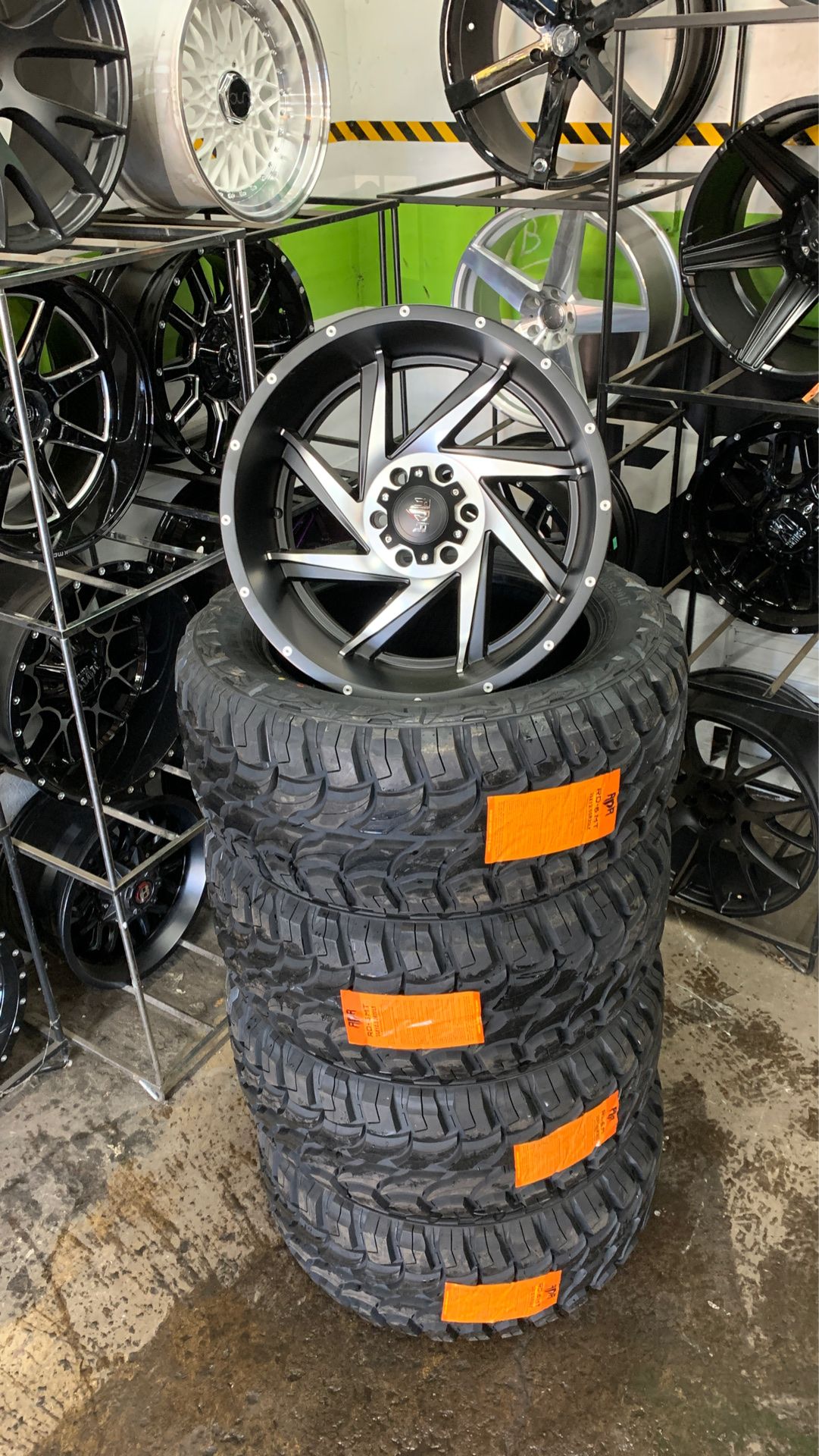 20x12 INCH WHEELS AND 33MUD TIRES‼️‼️3 DAY SPECIAL‼️‼️