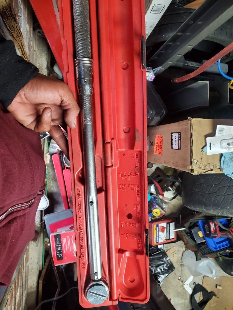 Matco 1/2 " Torque Wrench 250ft Lbs