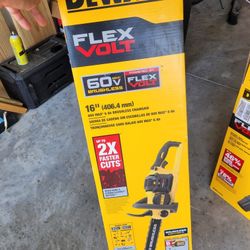Chainsaw Dewalt New