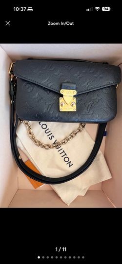 Louis vuitton pochete mettis east west