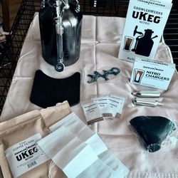 GrowlerWerks uKeg Nitro Cold Brew Coffee Maker