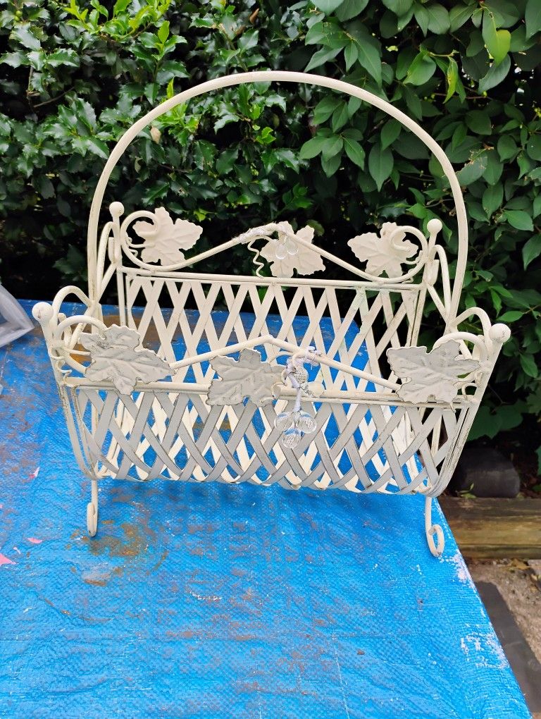 Metal Decoration Basket