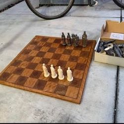 Large Wooden Chess Board + Figurine Pieces