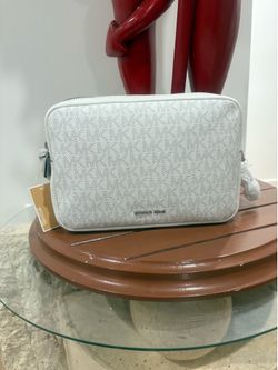 White Michael Kors Bag