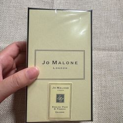 Light fresh fragrance perfect for daily