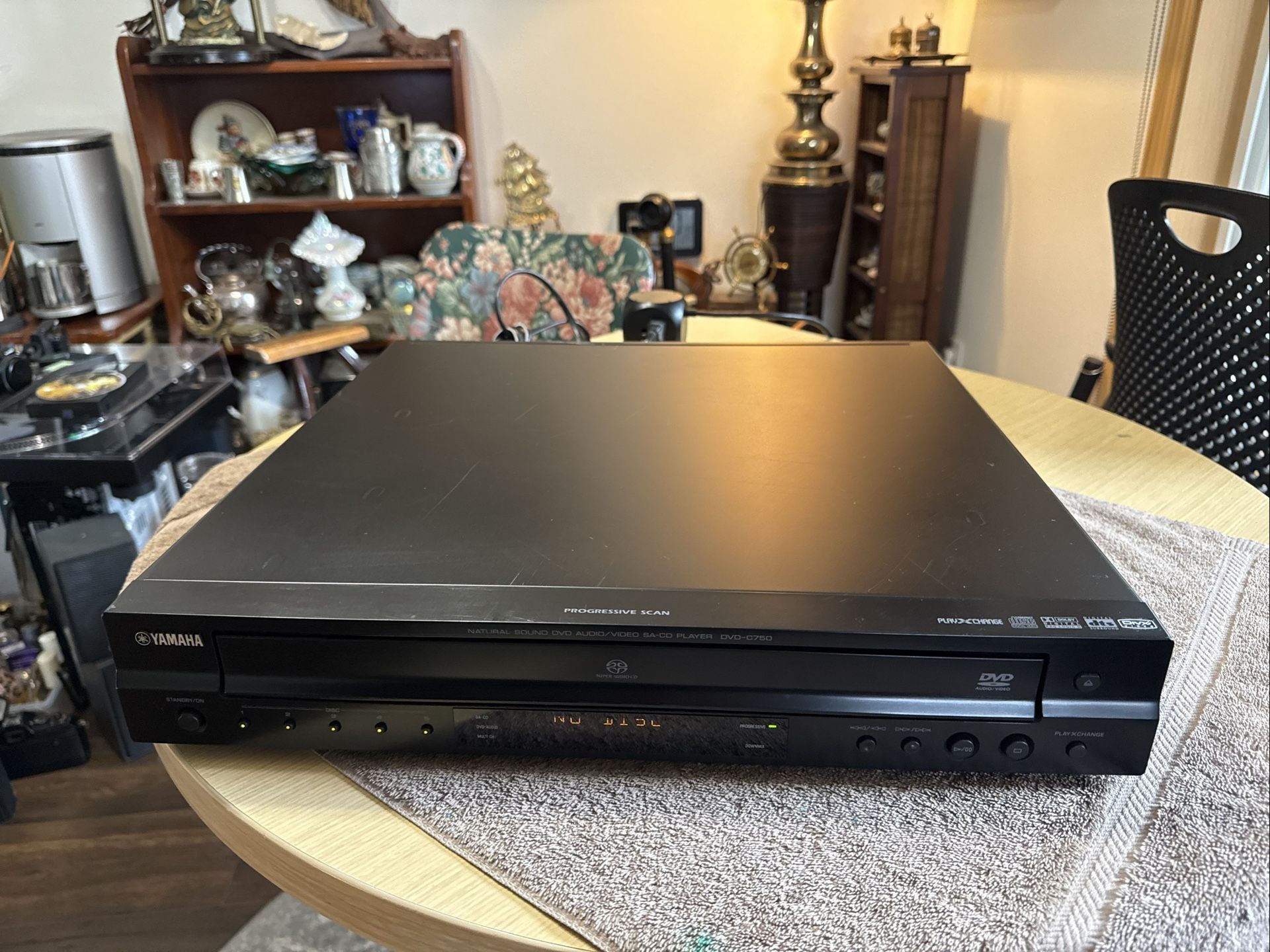 Yamaha DVD-C750 5-disc DVD/CD/SACD/DVD-Audio changer