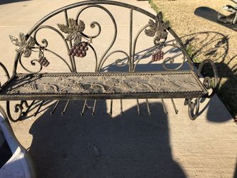 Wine glass rack with grape decoration