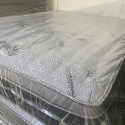 ✨Mattress pillow top✨ 💎All sizes 💎12” inches tall 🔵Queen $200 🟣Full $180 🟠Twin $150 🟡King$330 🔴Cal king $330 🔘 Delivery available🚛