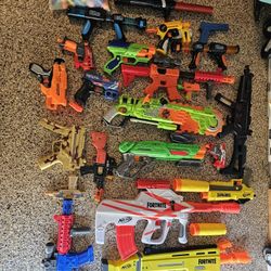 NERF GUNS 
