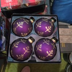 Glass Christmas Ornaments 