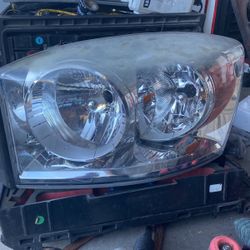 2006 Dodge Ram Lights Front