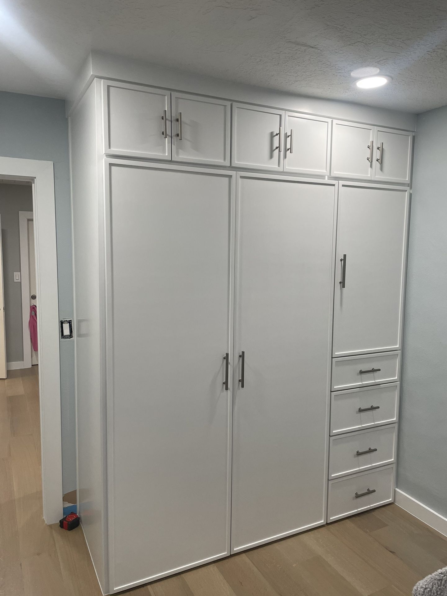 Custom Cabinet Wardrobe
