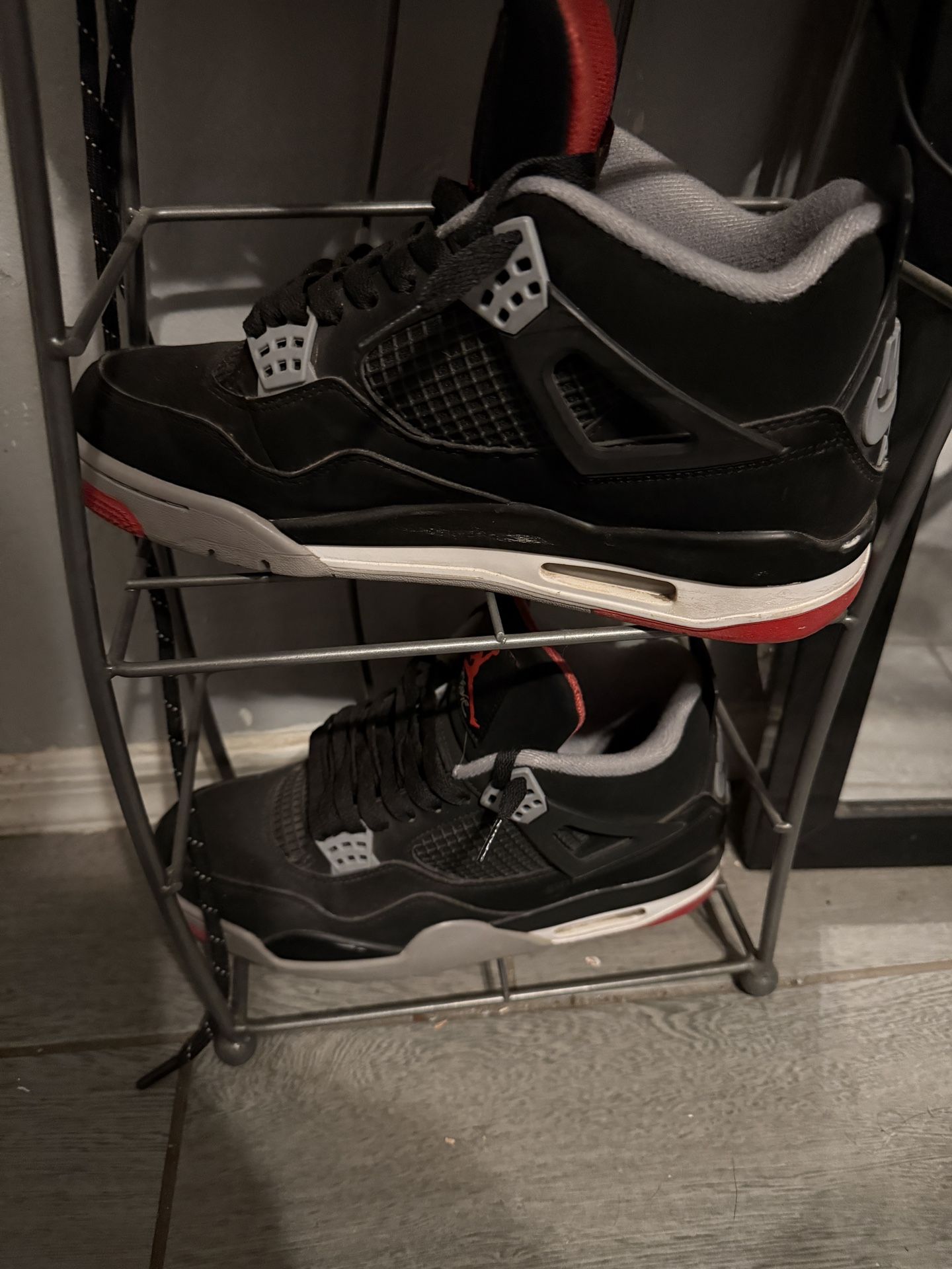 Jordan Bred 4s