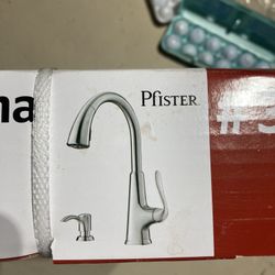 Kitchen Faucet. FAucet. New