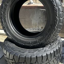 TOYO R/T Open Country 