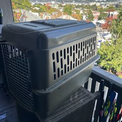 Petmate Tie Down Dog Kennel / Crate 