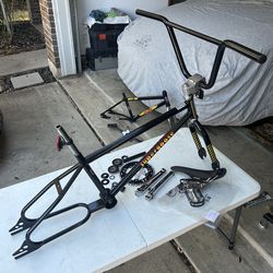 Brand New Mongoose Supergoose BMX