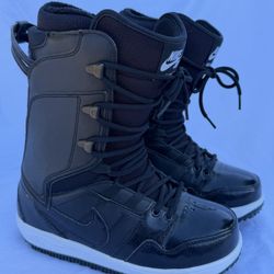 NIKE SB Women’s Snowboard Boots 