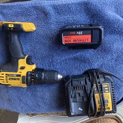 Drill Con Cargador Y Batería $100