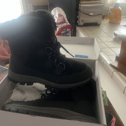 Boots Brand New 