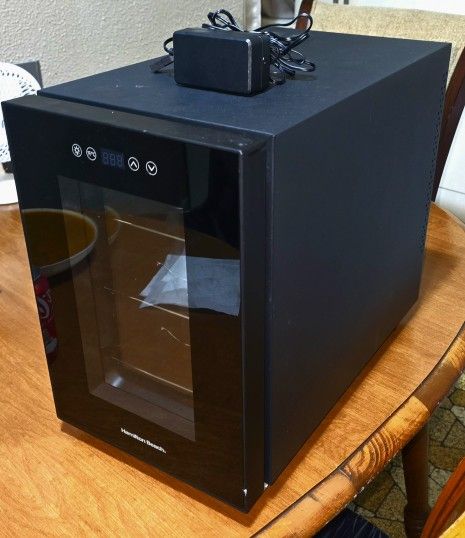 Hamilton Beach 6-Bottle Wine/Beverage Cooler