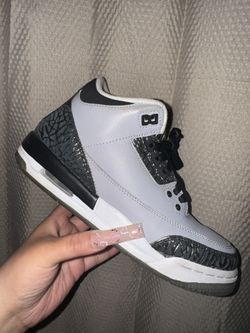 5.5 Youth Jordans 