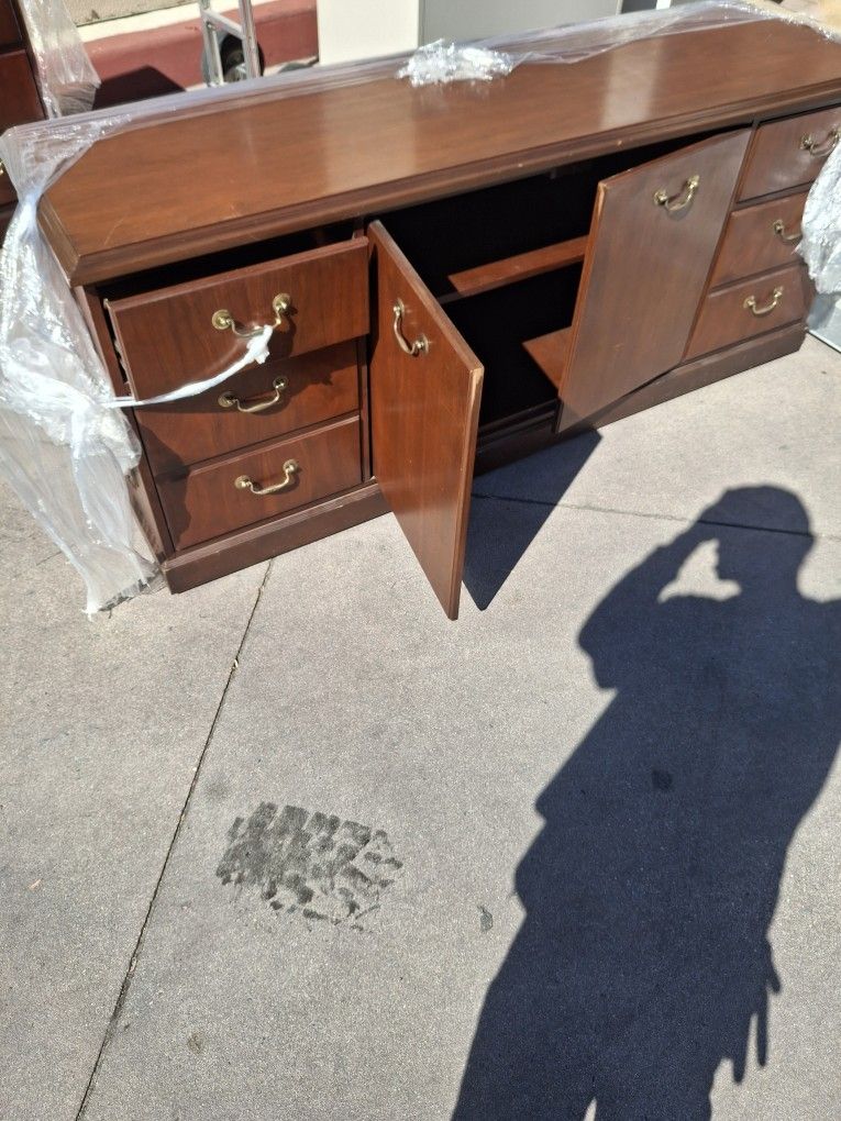 Credenza $$200