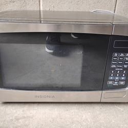 Insignia Microwave 