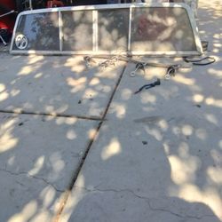 Glass For Pick Up truck