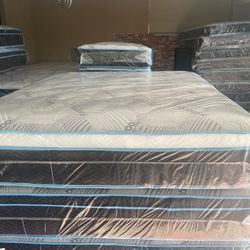 Queen Pillow Top Set