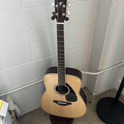 Yamaha FG830 Solid Top Acoustic Guitar & Stand