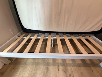 Twin platform bed frame