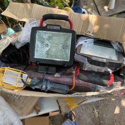 CRAFTSMAN halogen Work light With Tripod