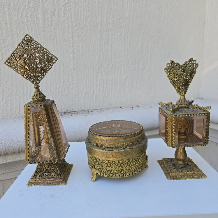 Matson Perfume Bottle Vanity Set