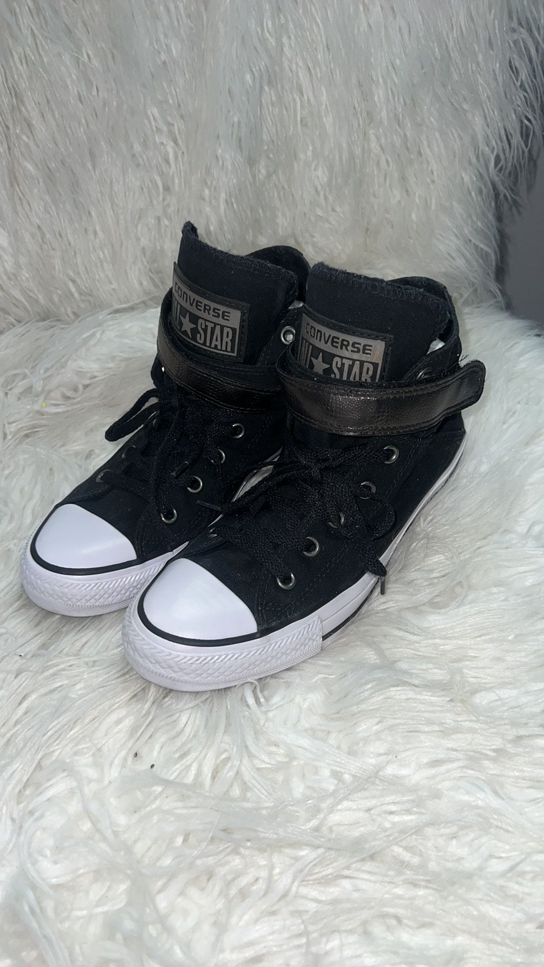 Like New Chuck Taylor All Star Converse High Tops W Size 8