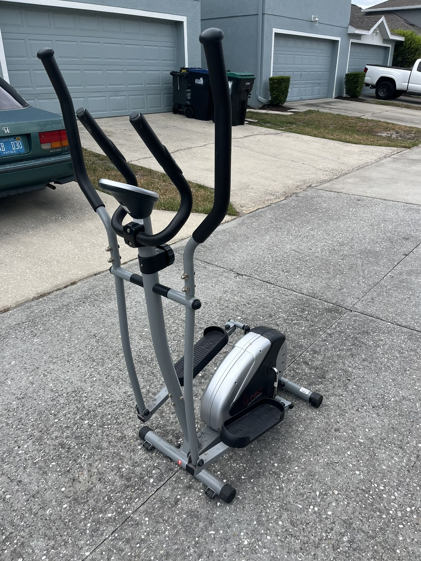 Sunny Elliptical Machine Interactive Exercise Machine