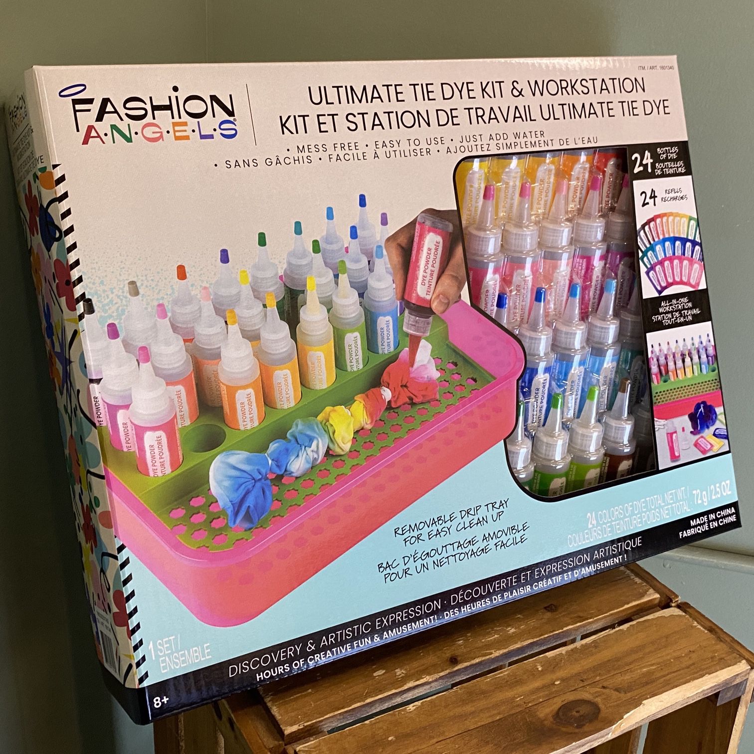The Ultimate Tie Dye Kit & Workstation