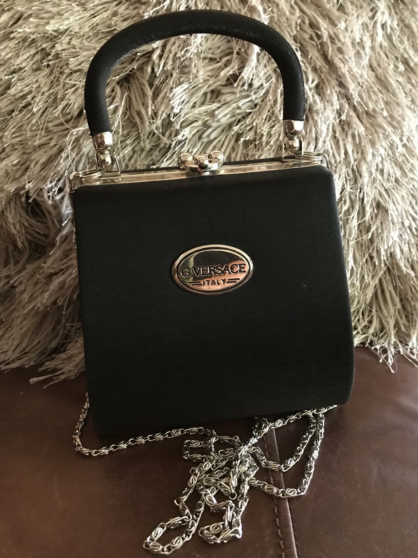 NWT VERSACE 1969 Abbigliamento Sportivo SRL Italy DESIA TOTE Handbag for  Sale in Long Beach, CA - OfferUp