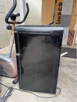 Small refrigerator