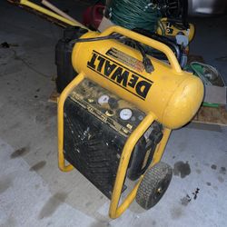 De Walt Compressor 