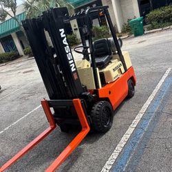 Nissan Forklift 5000 LBS