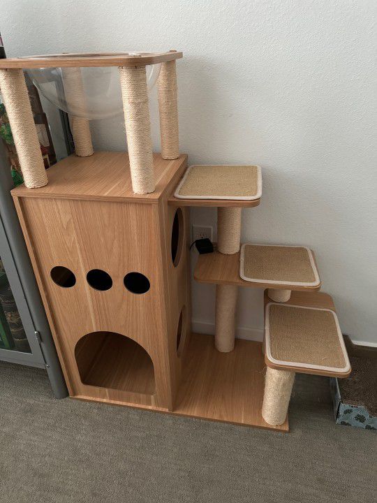 Cat Tower (Wood) 